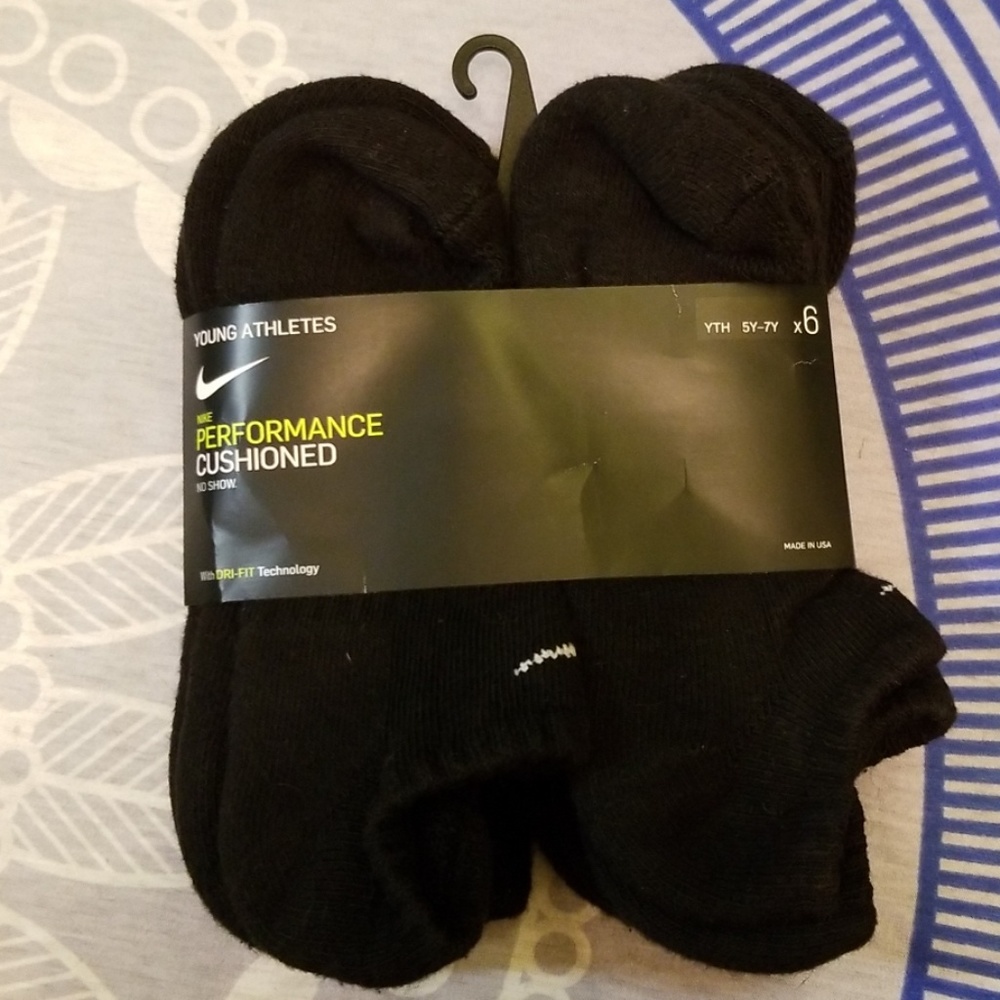 Youth Nike lowcut socks